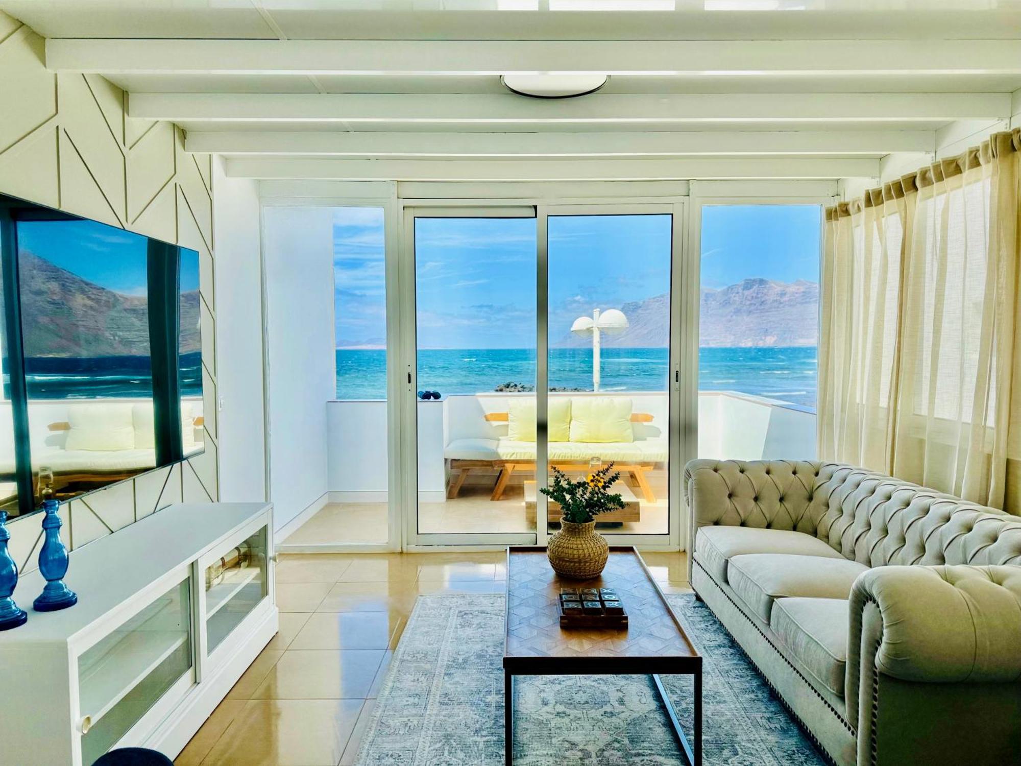 Canaryislandshost I Marino Famara Dış mekan fotoğraf