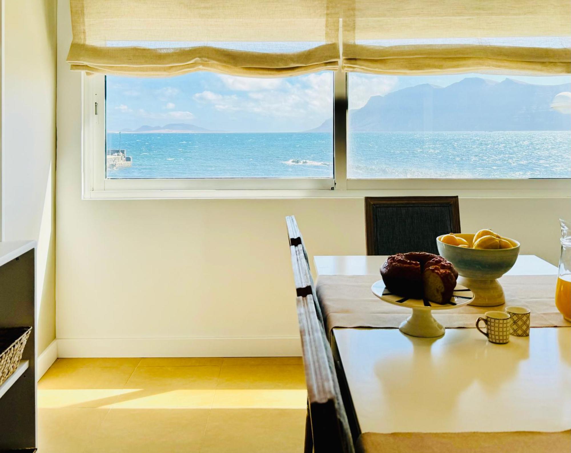Canaryislandshost I Marino Famara Dış mekan fotoğraf