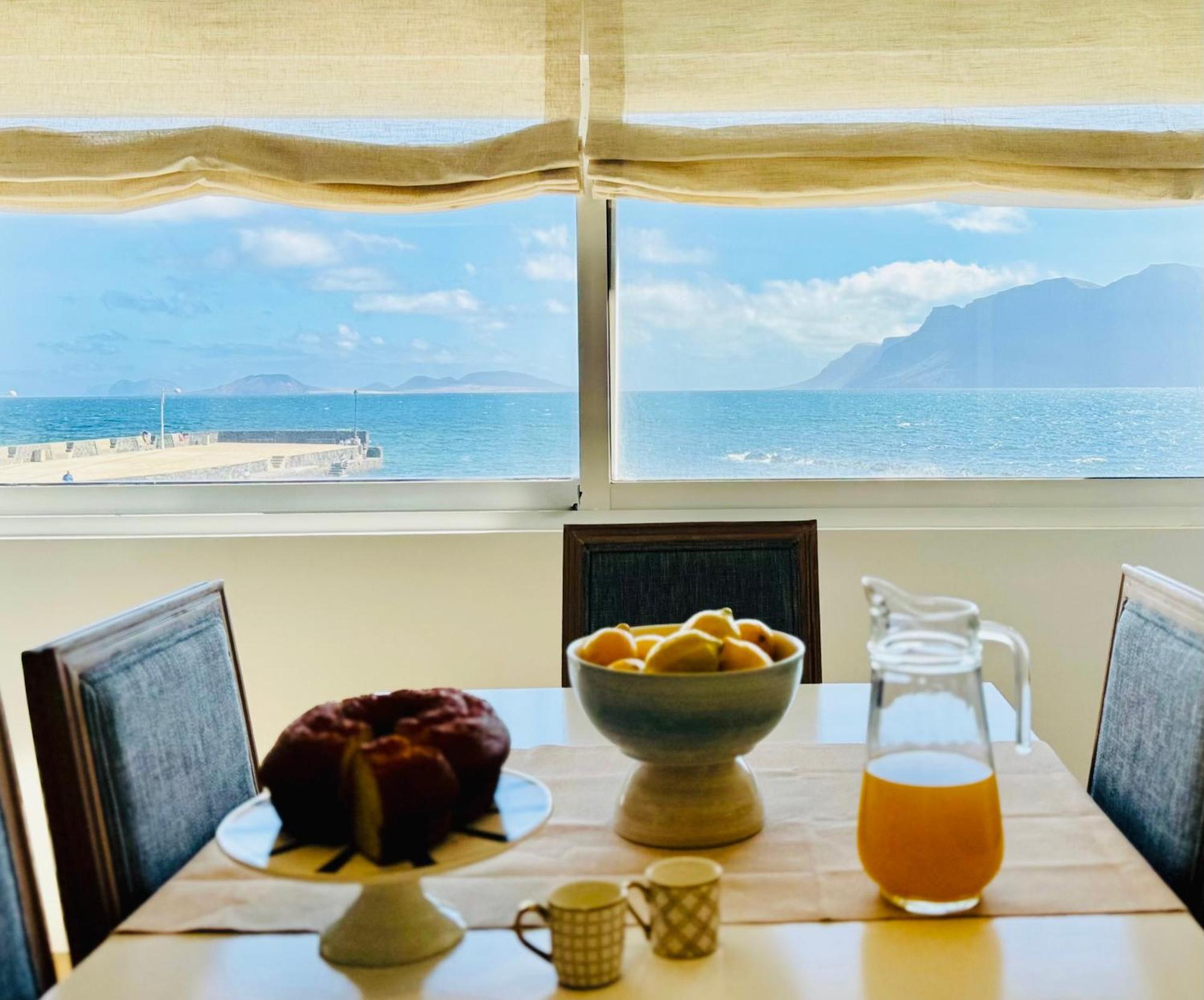 Canaryislandshost I Marino Famara Dış mekan fotoğraf